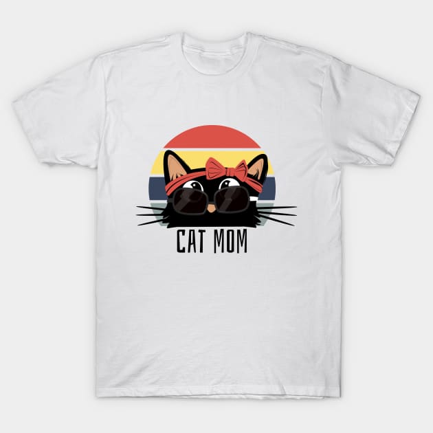 Funny cat mom T-Shirt by Rishirt